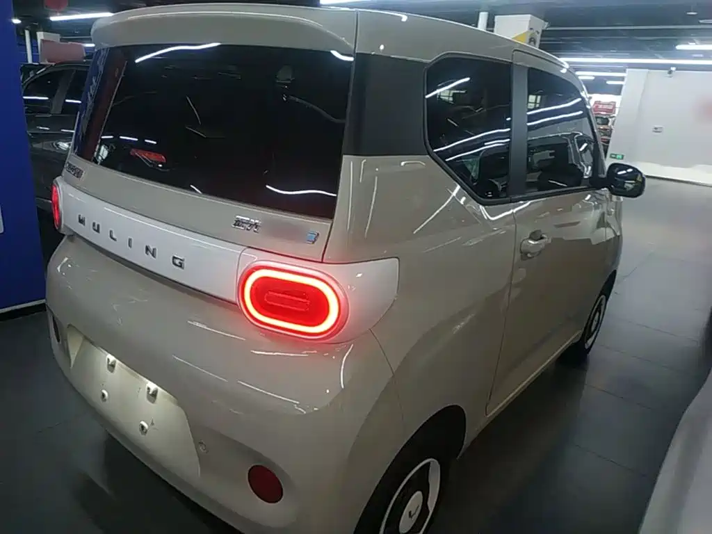 Wuling Hongguang MINIEV 2025