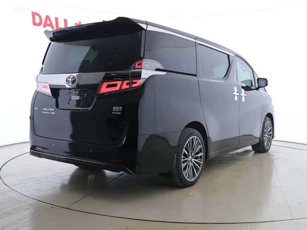 Toyota Vellfire 2022 — фото 15