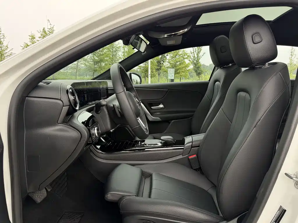 Mercedes-Benz A-Class 2021 — фото 4