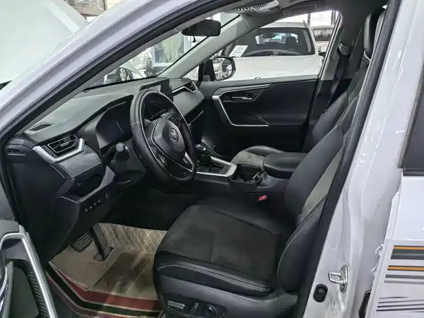 Toyota RAV4 2023