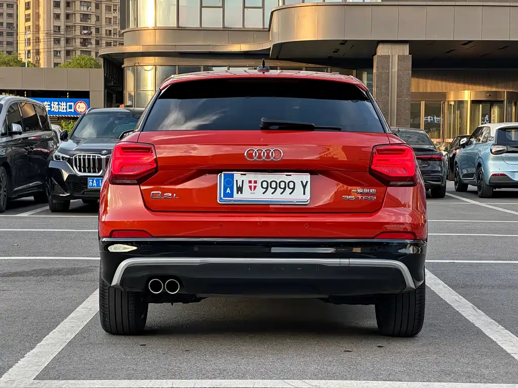 Audi Q2L 2021 — фото 6