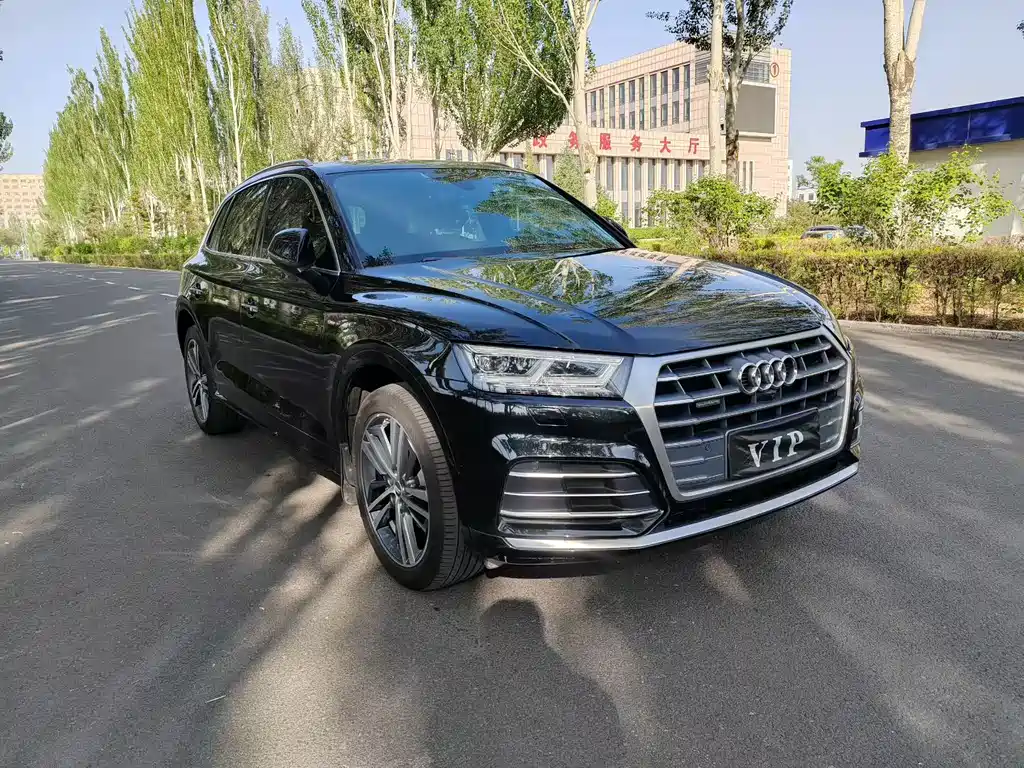 Audi Q5L 2021 — фото 3