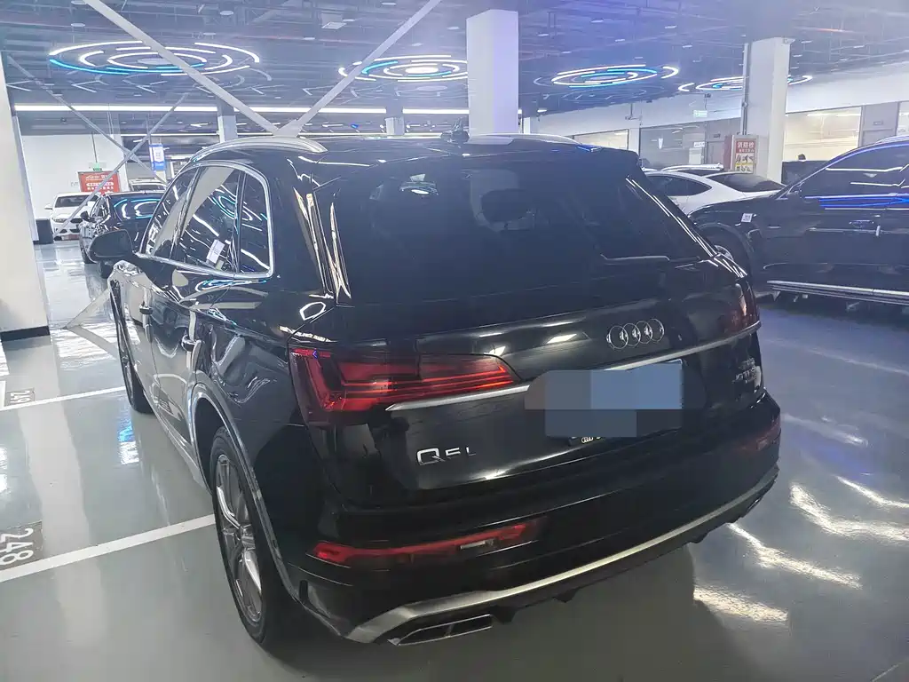 Audi Q5L 2022 — фото 21