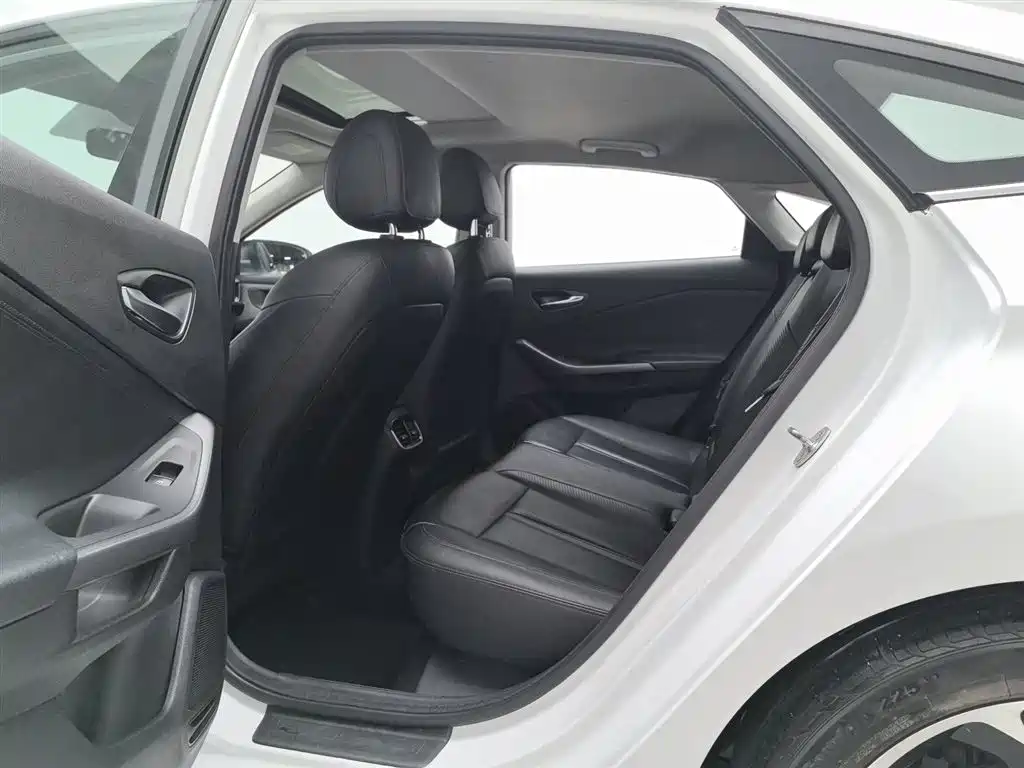 Hyundai Fista 2020 — фото 15