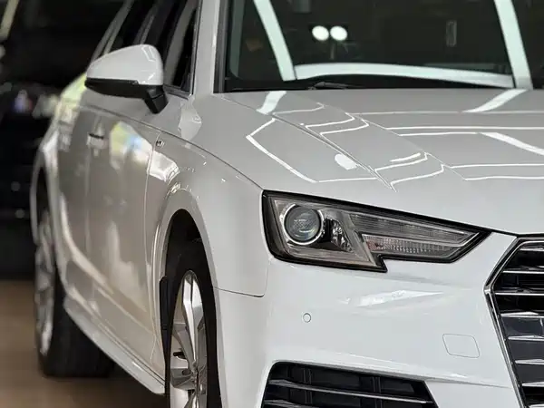 Audi A4L 2018