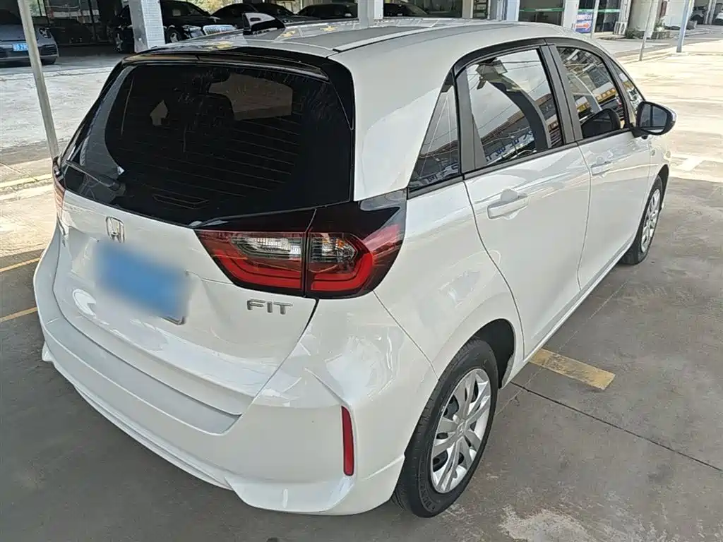 Honda Fit 2023 — фото 7