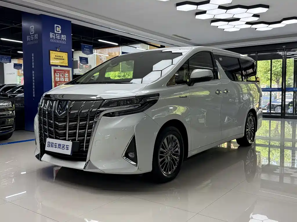 Toyota Alphard 2023 — фото 3