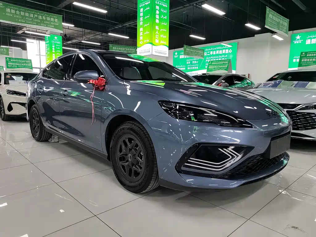 BYD Seal 05 DM-i 2025 — фото 3