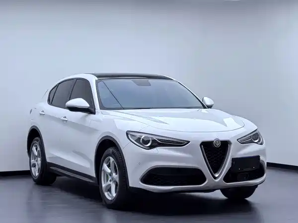 Alfa Romeo Stelvio 2019