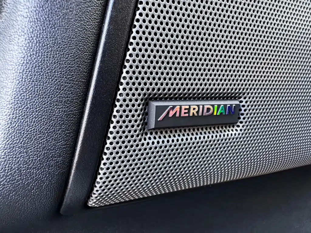 Land Rover Discovery 2014 — фото 10