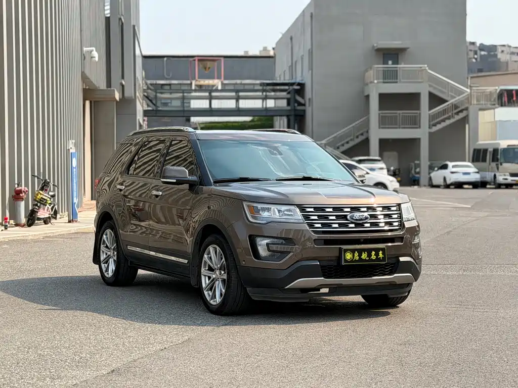 Ford Explorer 2016 — фото 3
