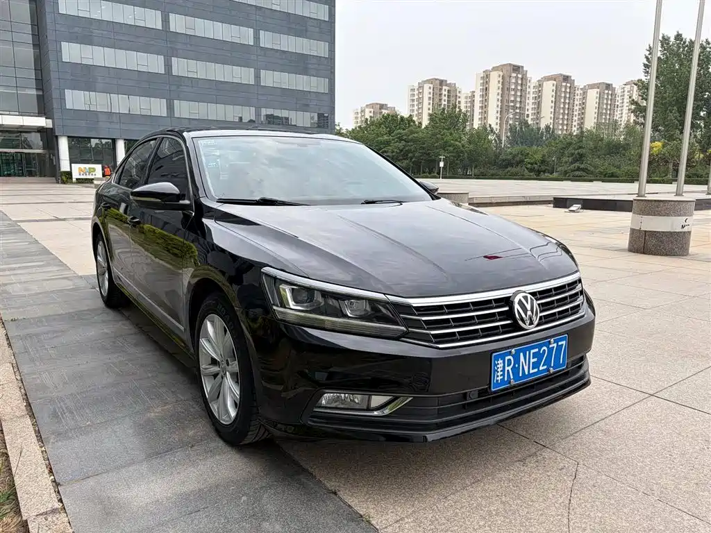 Volkswagen Passat 2018 — фото 3