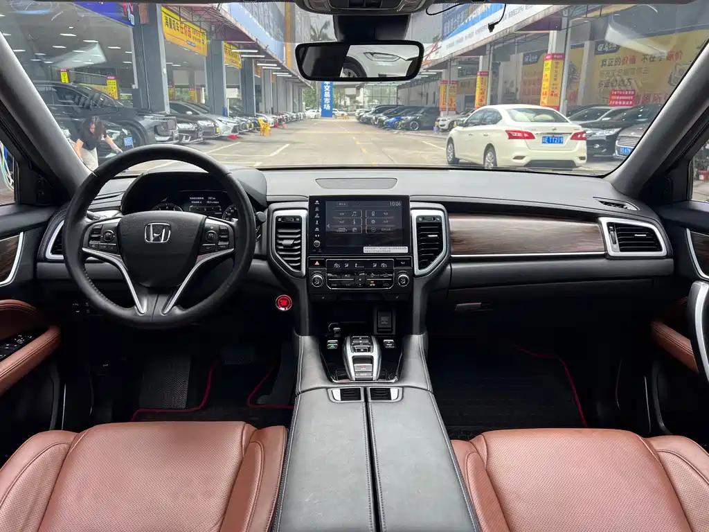 Honda UR-V 2018 — фото 11