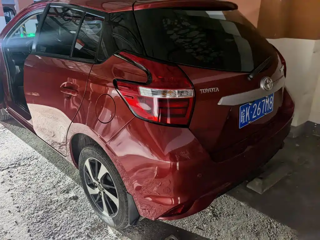 Toyota Yaris L 2021