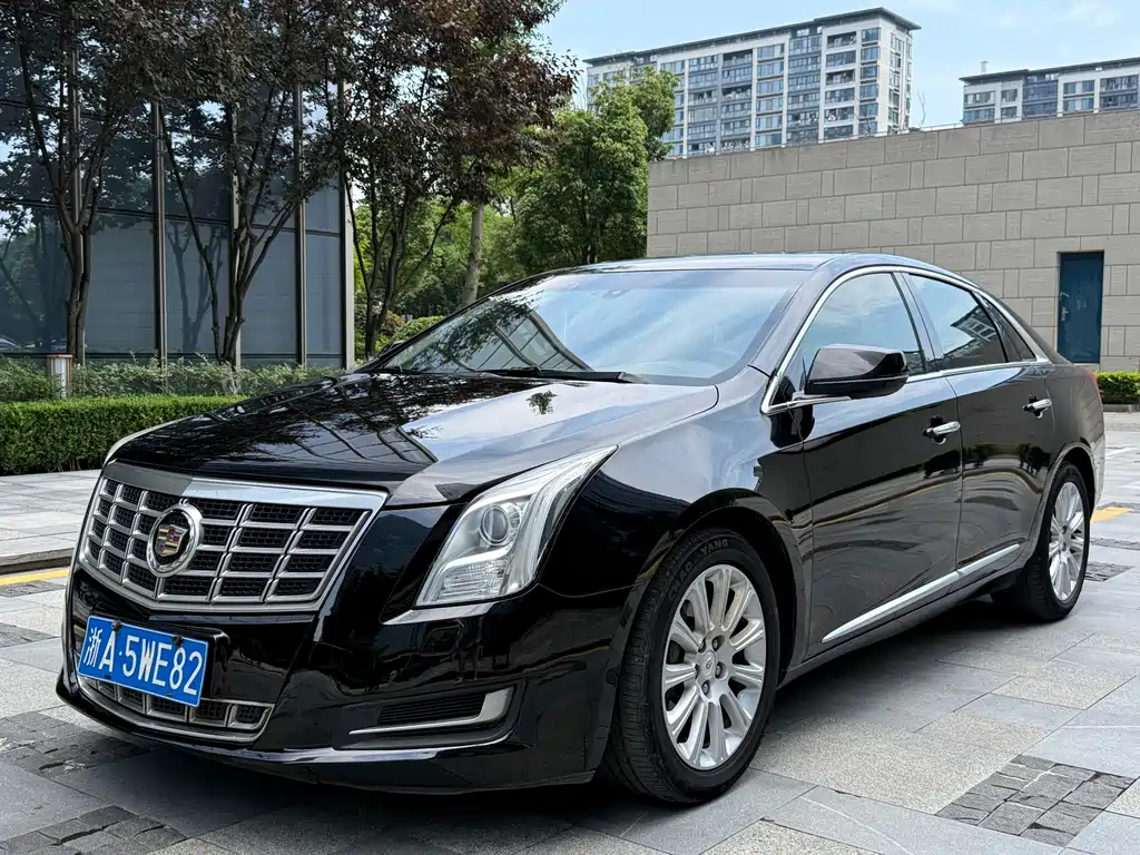 Cadillac XTS 2013