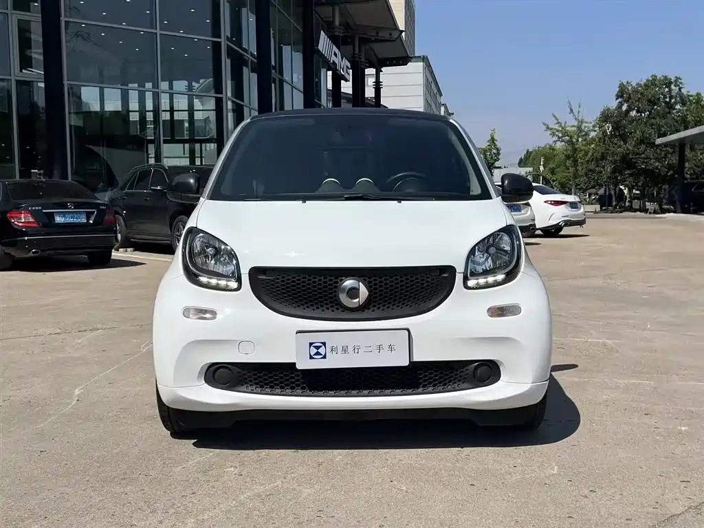 smart fortwo 2015 — фото 2