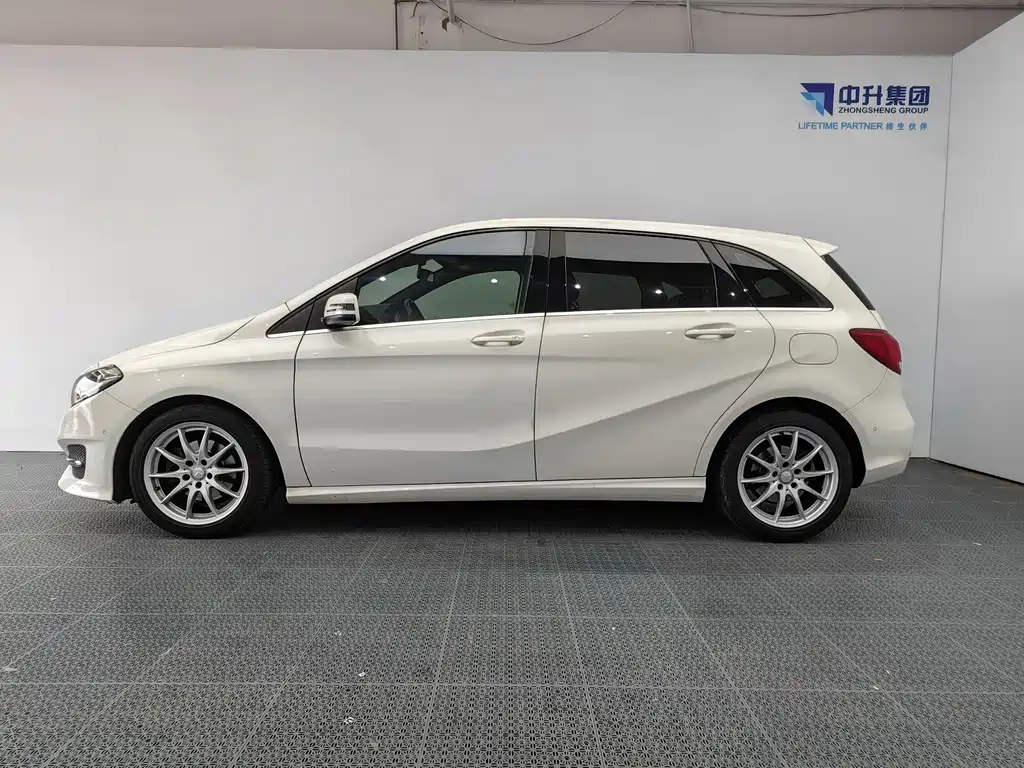 Mercedes-Benz B-Class 2015