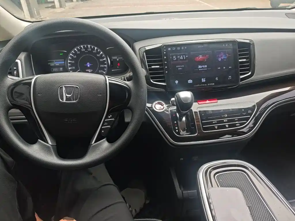 Honda Odyssey 2020 — фото 10