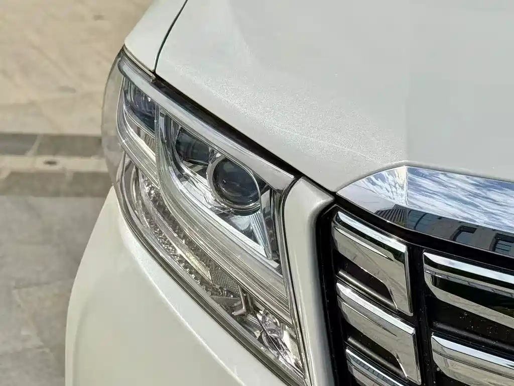 Toyota Alphard 2017 — фото 6