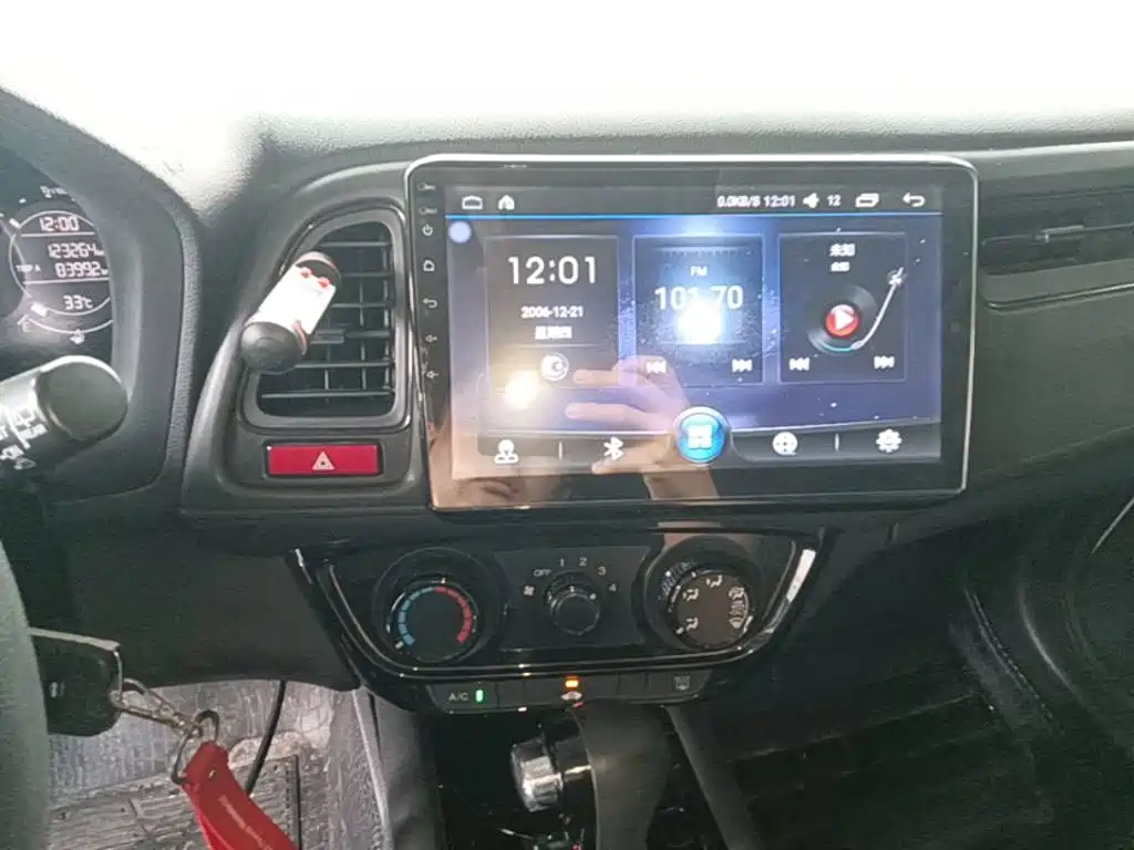 Honda Vezel 2015 — фото 13