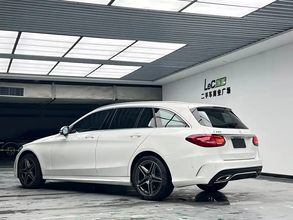 Mercedes-Benz C-Class 2022 — фото 11