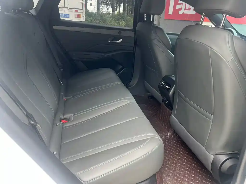 BYD Qin PLUS 2025 — фото 15