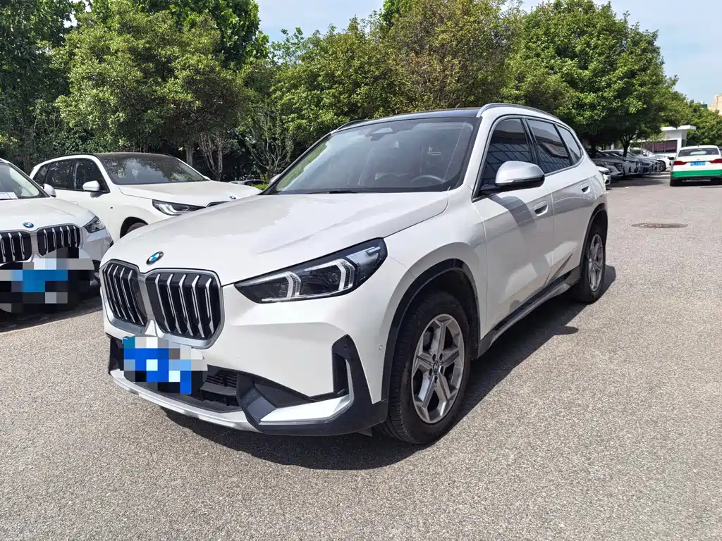 BMW X1 2023 — фото 1