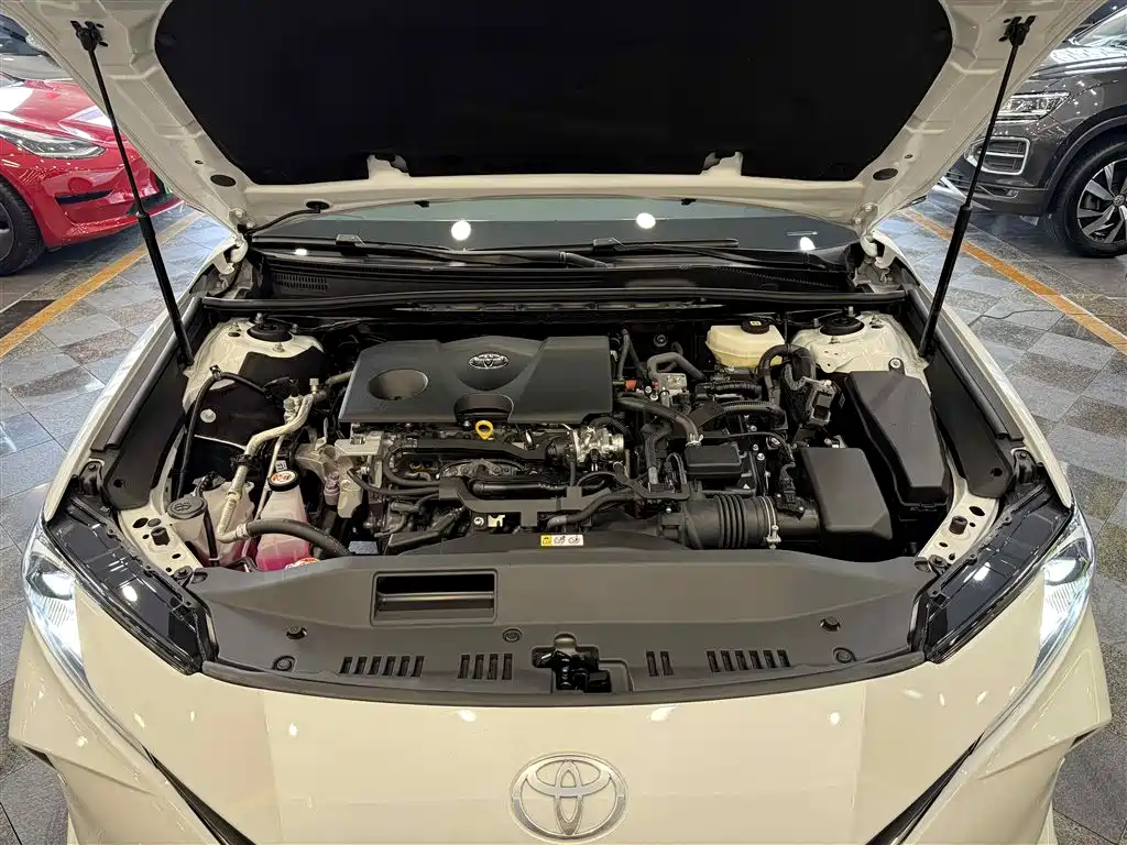 Toyota Camry 2025 — фото 17