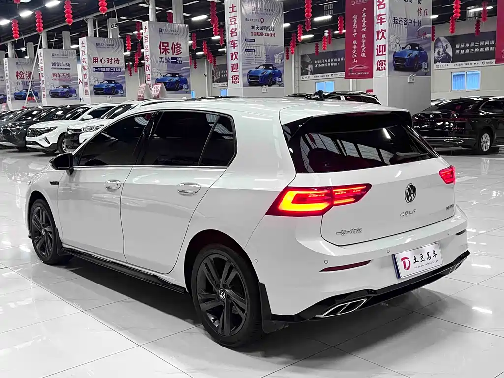 Volkswagen Golf 2023