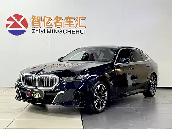 BMW 5 Series 2024
