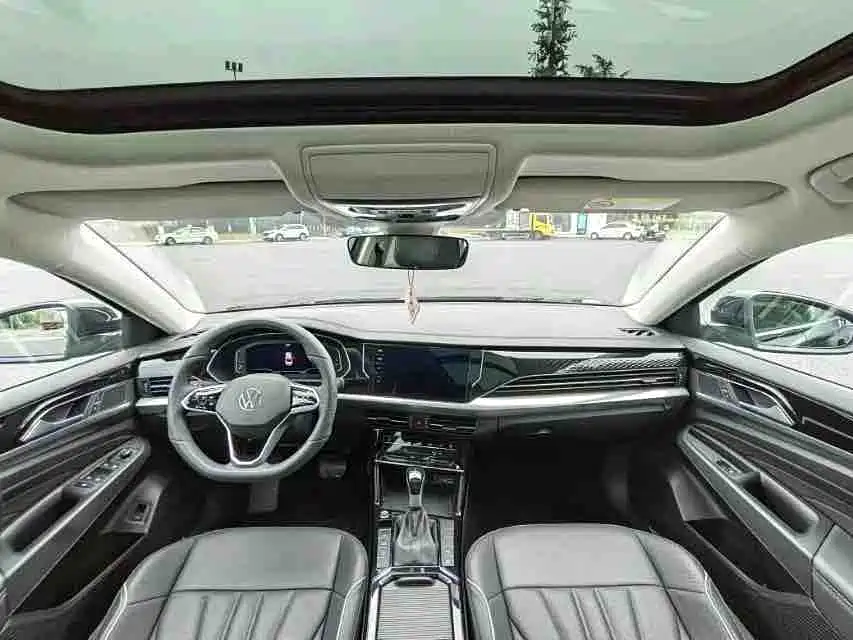 Volkswagen Passat 2024