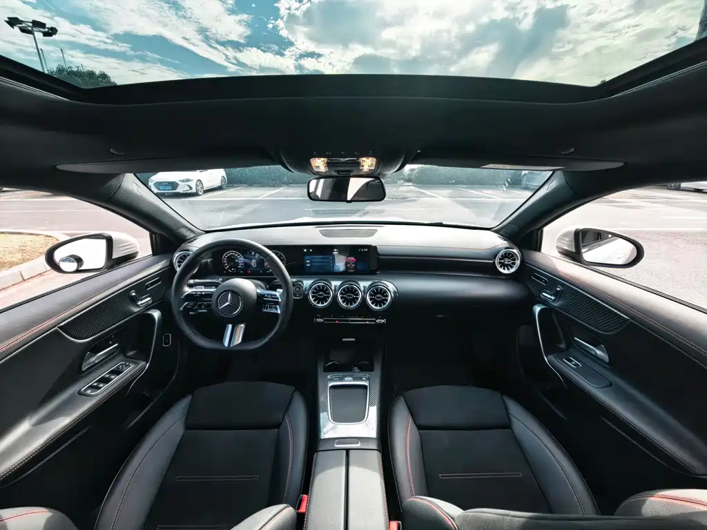 Mercedes-Benz A-Class 2025 — фото 10