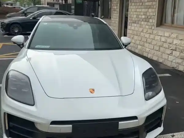 Porsche Panamera 2024