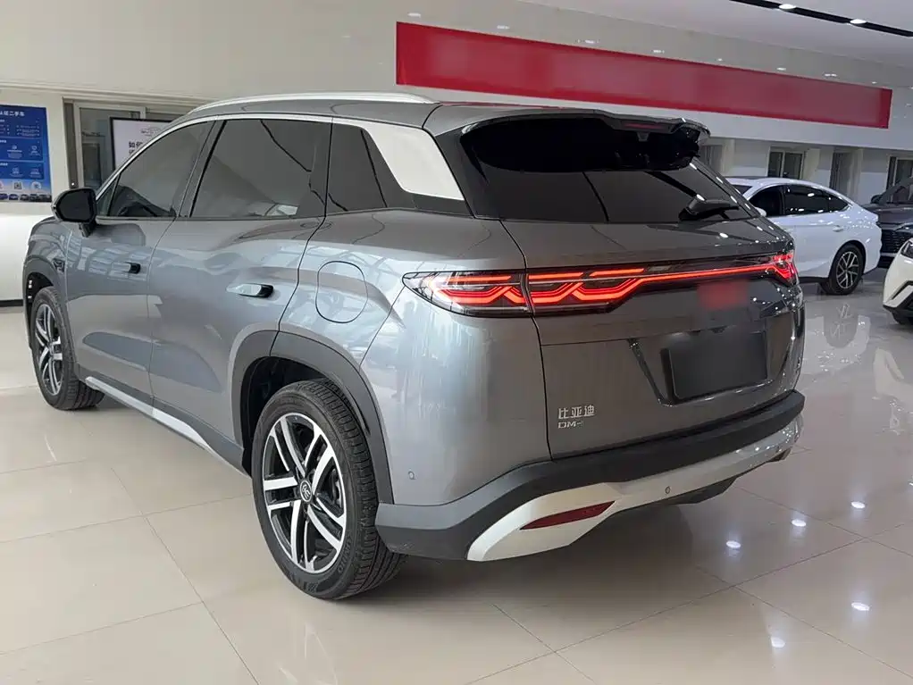BYD Song L DM-i 2025 — фото 11