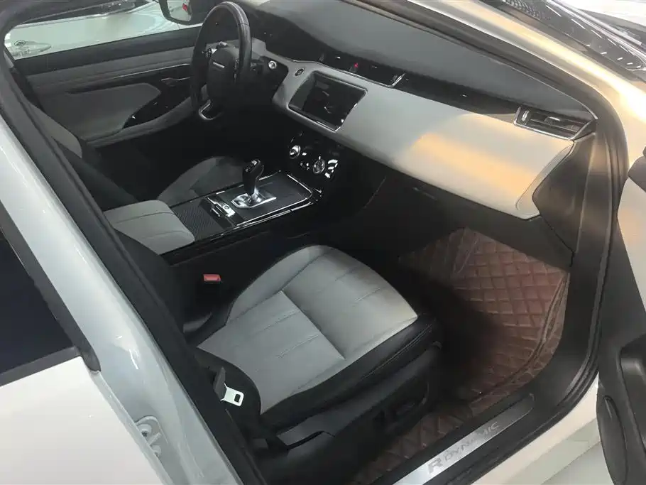 Land Rover Evoque 2020 — фото 8
