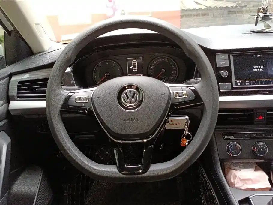 Volkswagen Lavida 2019 — фото 15