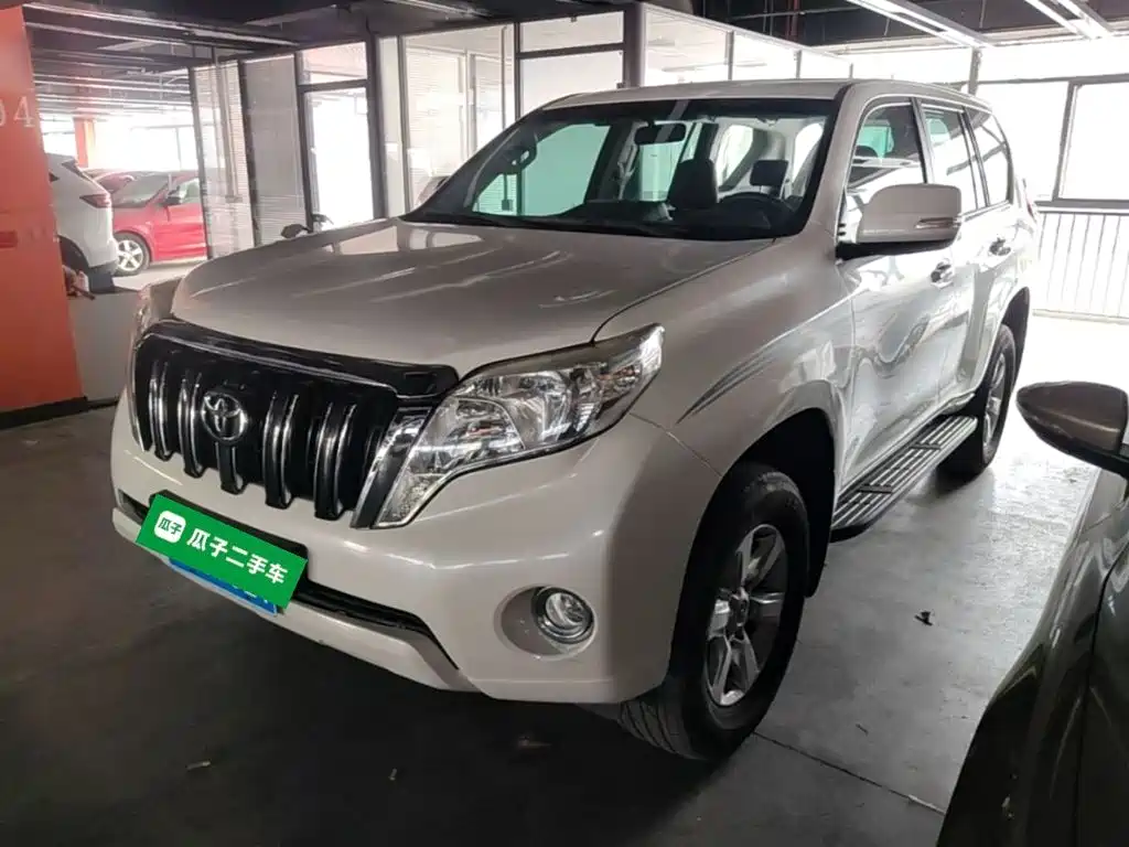 Toyota Prado 2017 — фото 1
