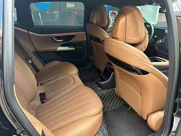Mercedes-Benz E-Class 2025
