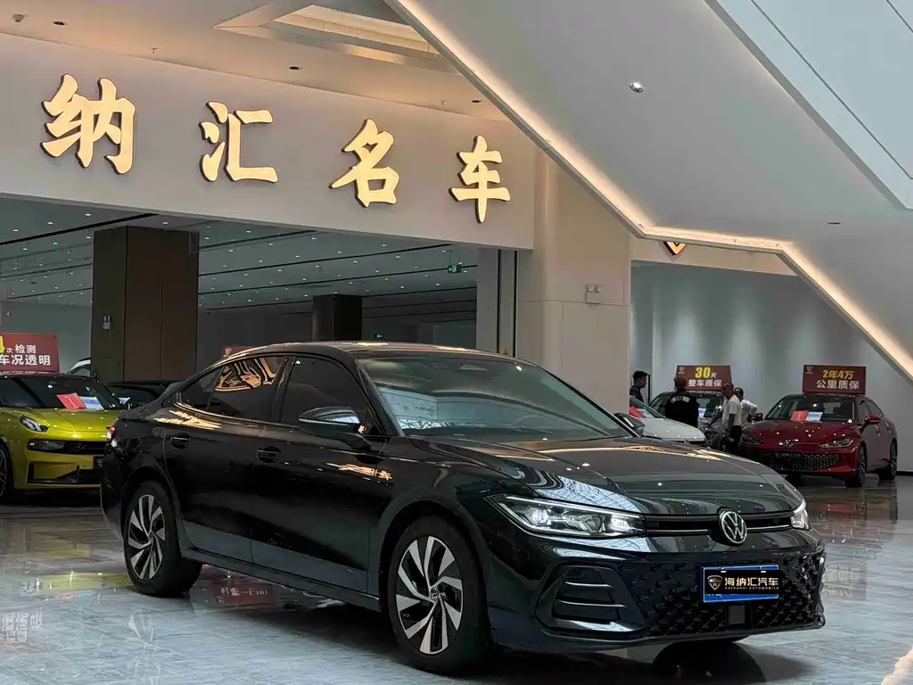 Volkswagen Passat 2025