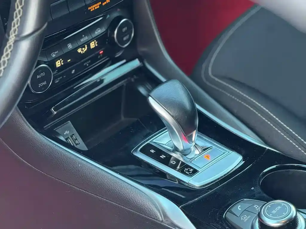 Infiniti QX30 2018