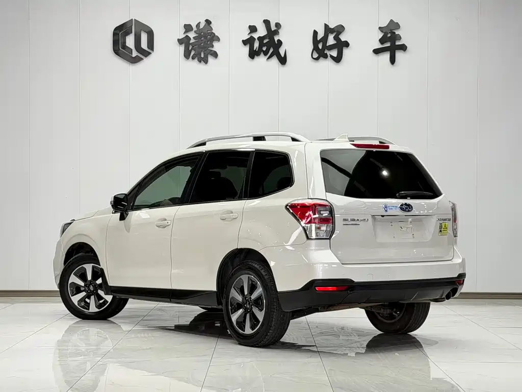 Subaru Forester 2017 — фото 7