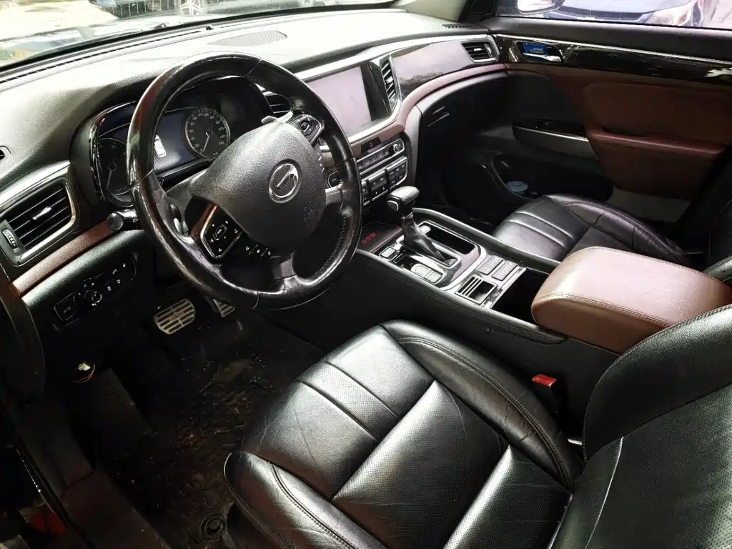 GAC Motor Trumpchi GS8 2018 — фото 5