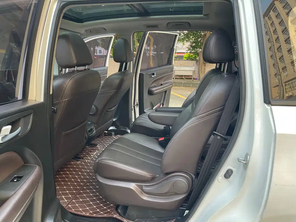 GAC Trumpchi M6 2020 — фото 10