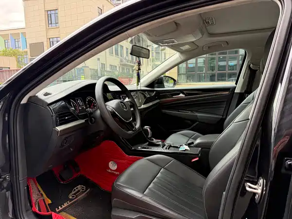 Volkswagen Passat 2021
