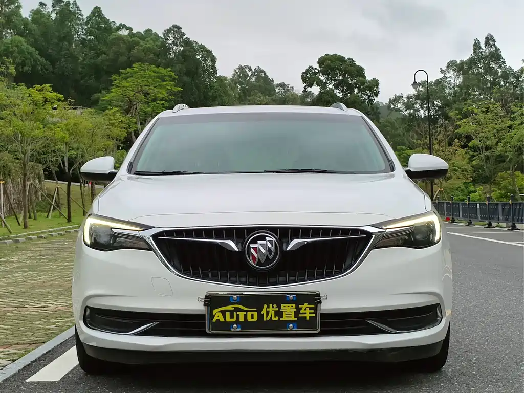 Buick Excelle 2018 — фото 2