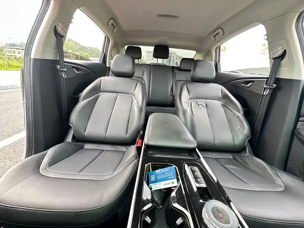 Wuling Starlight 2025 — фото 11