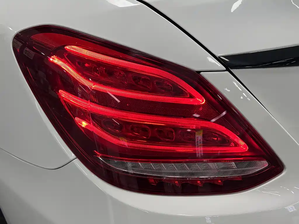 Mercedes-Benz C-Class 2016 — фото 9