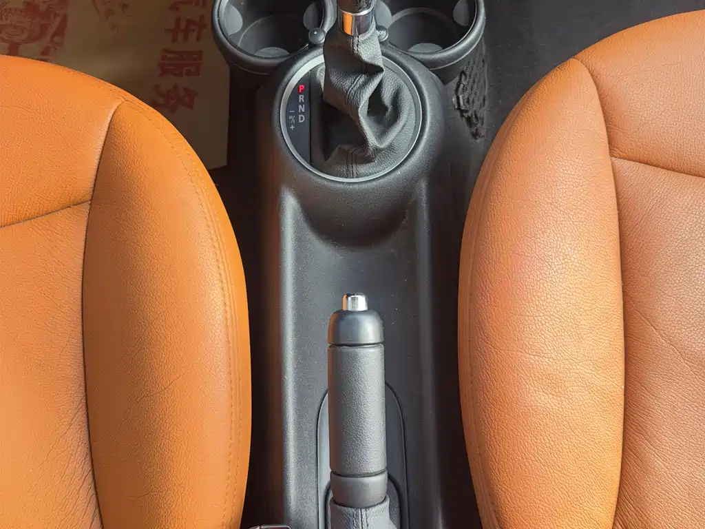 MINI Clubman 2014 — фото 15