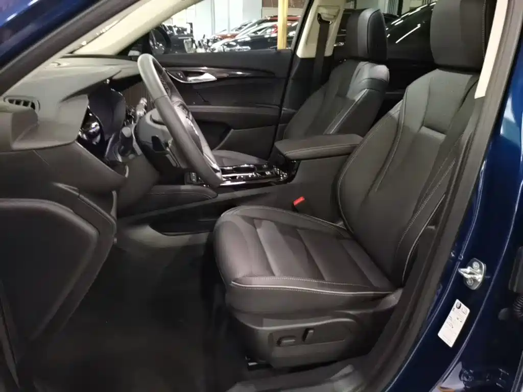 Buick Envision Plus 2023 — фото 15