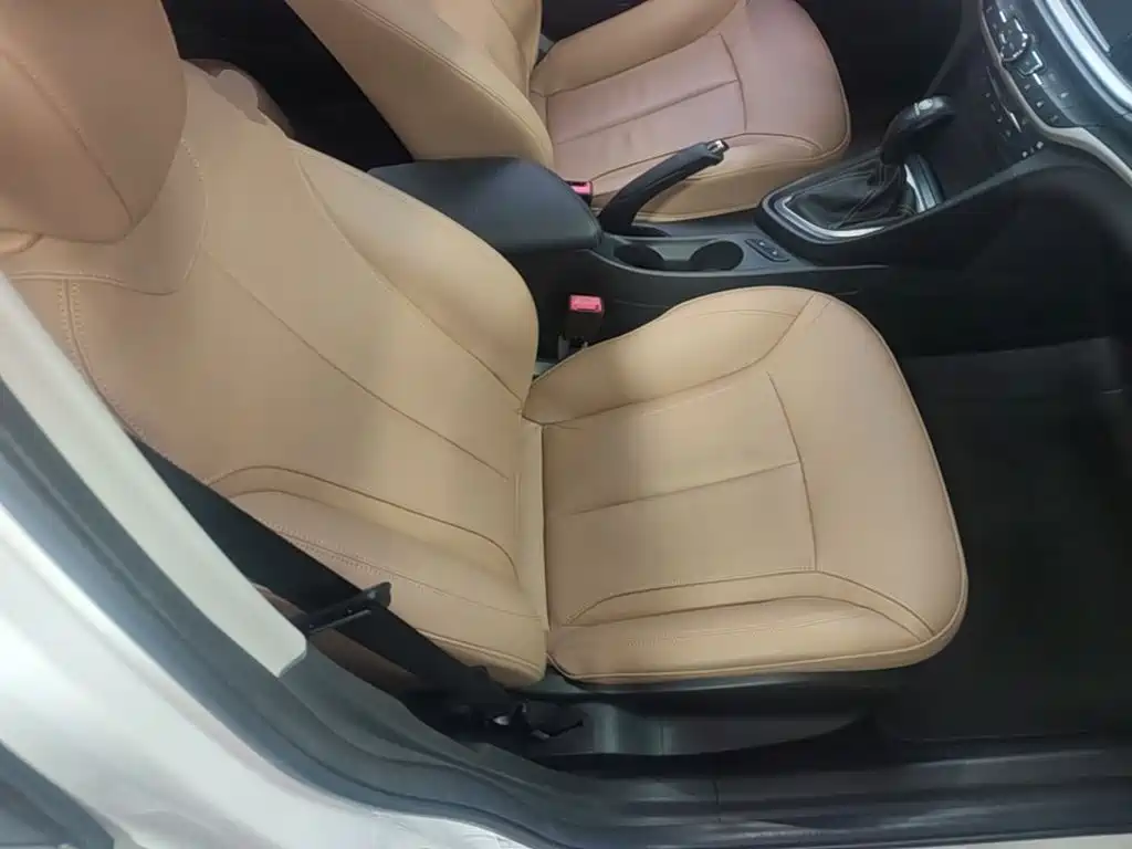 Buick Excelle GT 2018 — фото 25